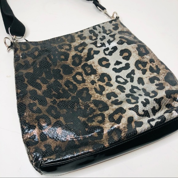 Betsyville Shiny Leopard Print / Snakeskin Purse - Picture 6 of 8